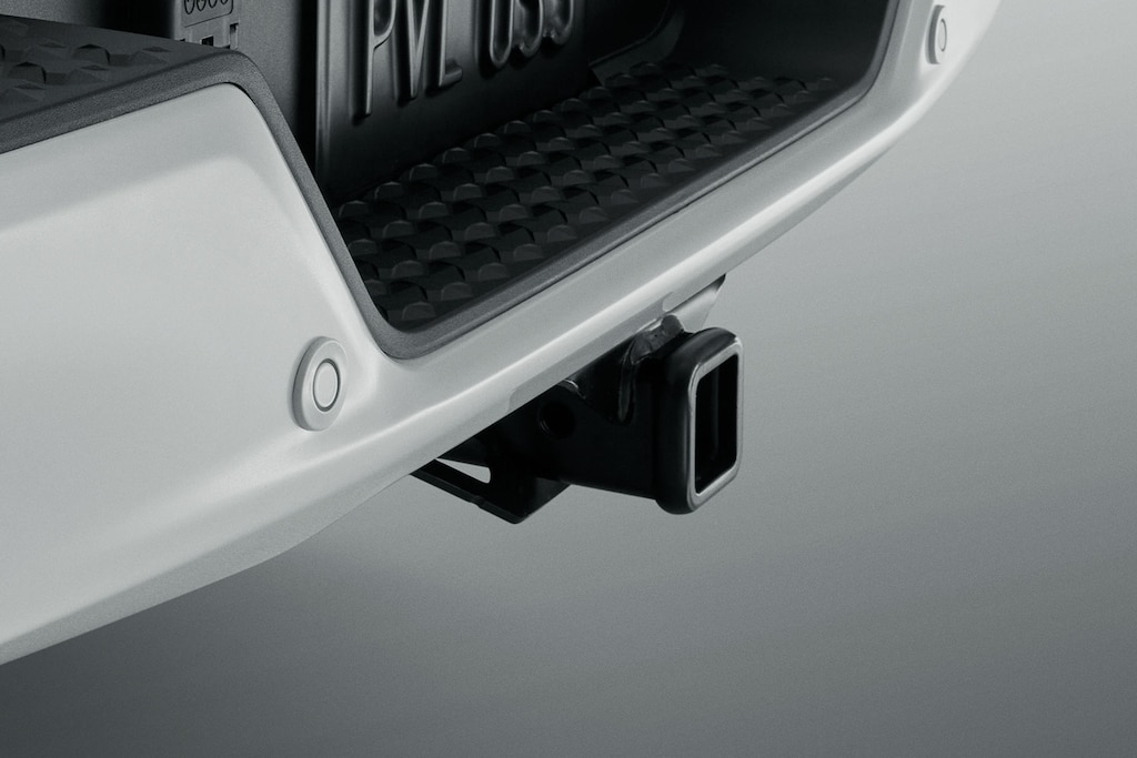 Enganche de remolque para camioneta todo terreno Chevrolet Colorado 2025 4x4.